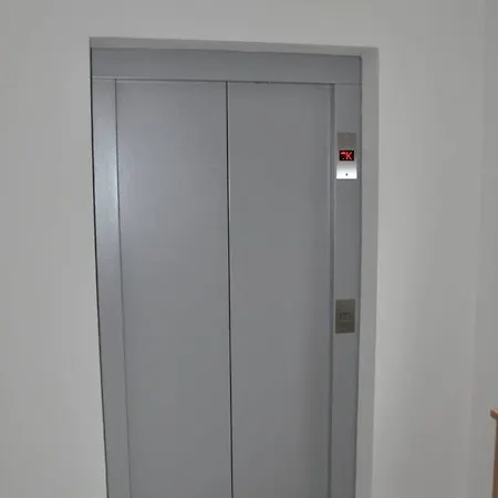 Lejlighed Gemuetliches In Neuhausen-nymphenburg
